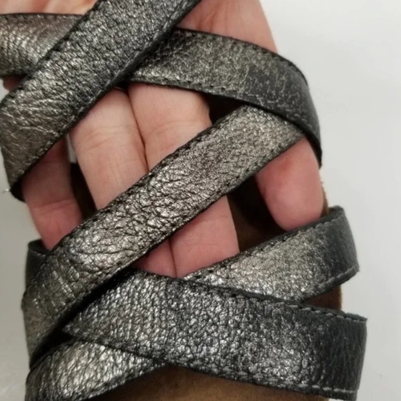 Dansko Veruca Leather Metallic Strappy Sandals (Size: 37) - Picture 4 of 9